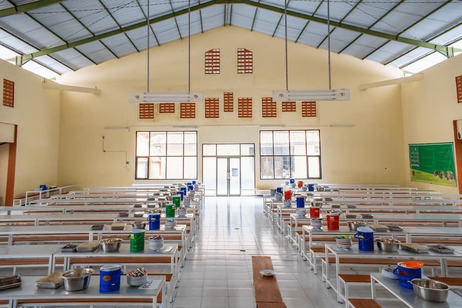 Ruang Makan Santri MTs-MA Hidayatullah Yogyakarta