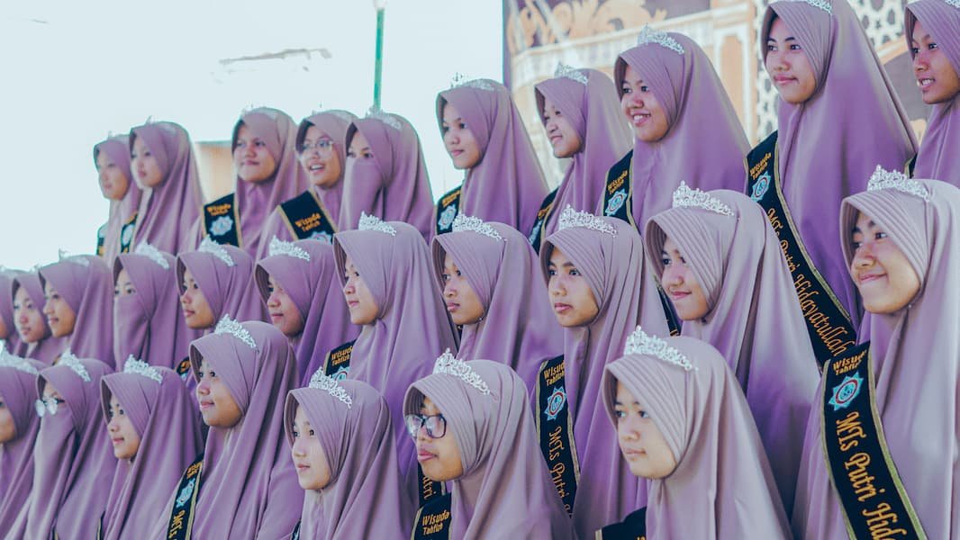 WIsuda Santri MA Tahfidz Hidayatullah Putri Magelang Angkatan ke 3 Tahun 2022