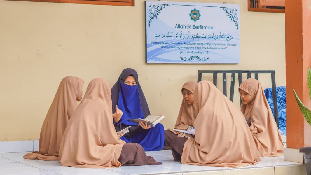 Halalqoh Santri MTs Tahfidz Putri Hidayatullah Muntilan