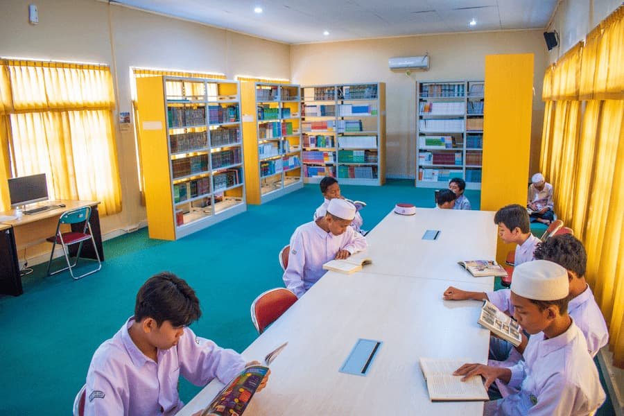 Perpustakaan MTs-MA HIdayatullah Yogyakarta