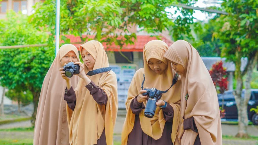 Ekstrakulikuler Fotografi Santri MA Tahfidz Hidayatullah Putri Magelang