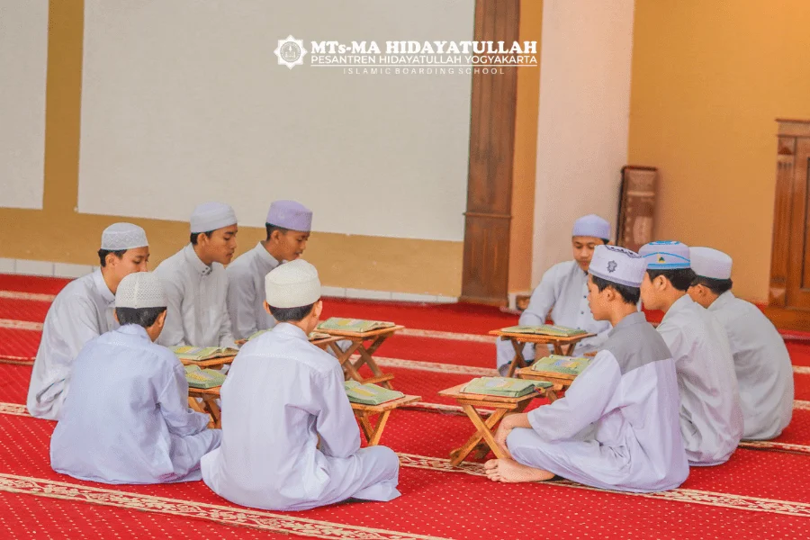 dauroh Tahfidz bersanad mts-ma hidayatullah yogyakarta 