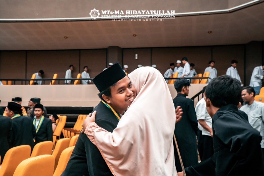 WIsuda Santri MA Hidayatullah Yogyakarta Angkatan ke 12 Tahun 2023, Pesantren Hidayatullah Jogja
