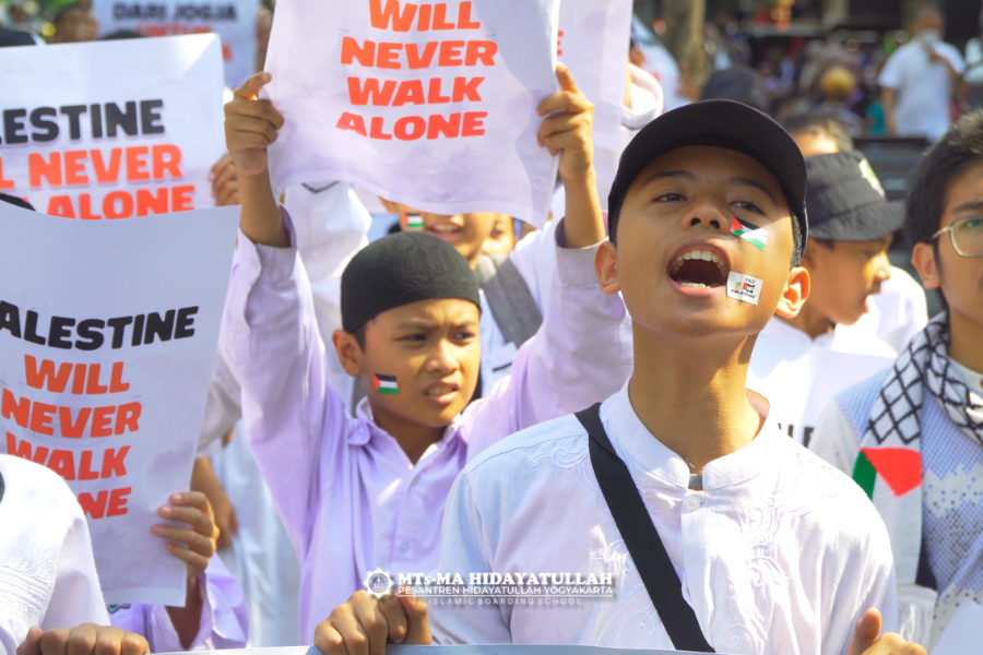 Satu Tahun Menyala Palestinaku - Wujud Solidaritas Santri Pesantren Hidayatullah Yogyakarta